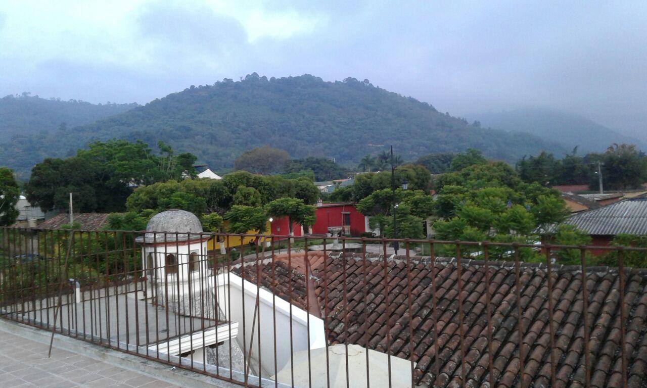 La Casa De La Alameda Bed & Breakfast Antigua ภายนอก รูปภาพ