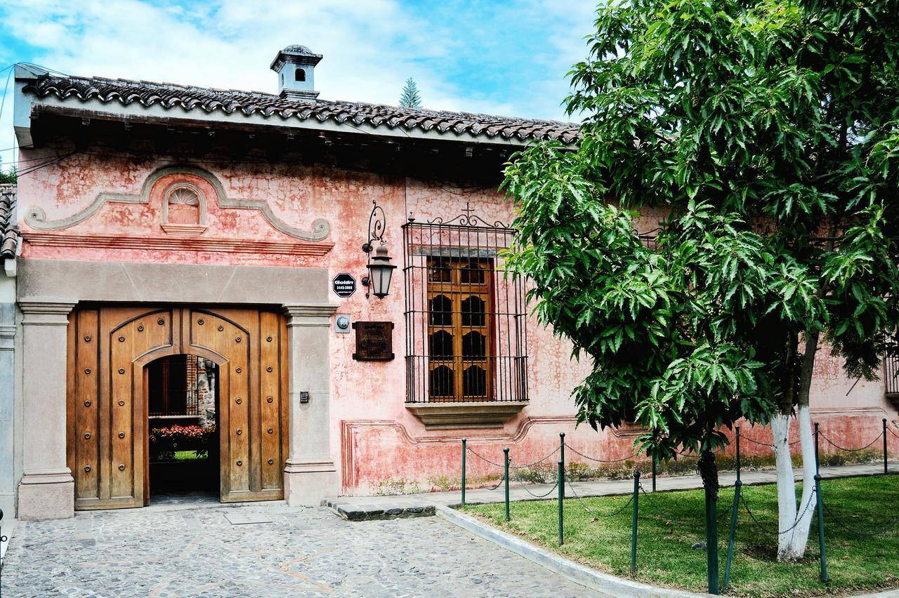 La Casa De La Alameda Bed & Breakfast Antigua ภายนอก รูปภาพ